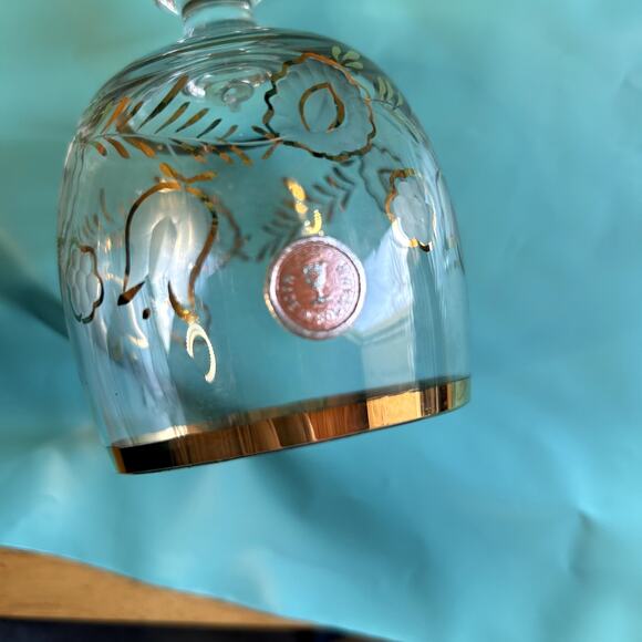 Crystal Bell made in Romania Gold designs on clear glass with etching flowers - Picture 3 of 9